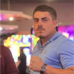 Meet your Posher, Ethan